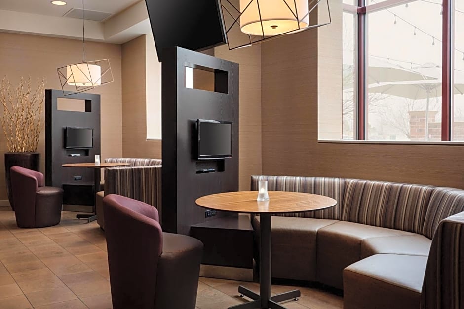Courtyard by Marriott Denver Airport