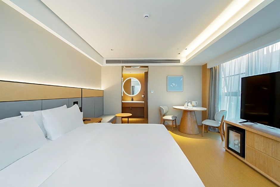 JI Hotel Xiangyang Dongjin Minfa Century Plaza