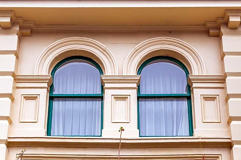 The Grand Hotel & Bar - Akaroa