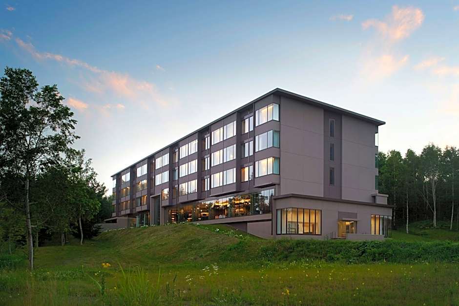Higashiyama Niseko Village a Ritz-Carlton Reserve