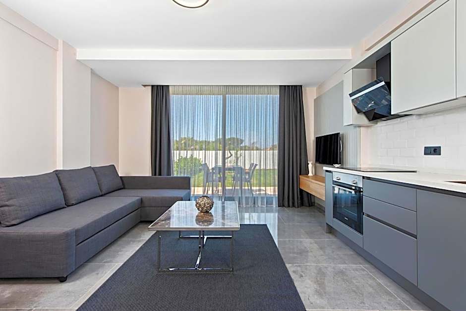 KADAGAN SUITES AYASARANDA