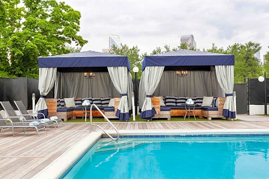 Sheraton Charlotte Hotel