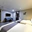 S& Hotel