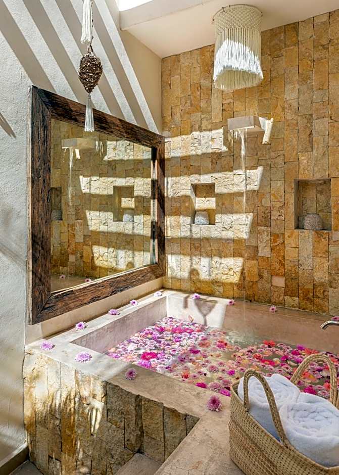 Le Muuch Hotel Boutique