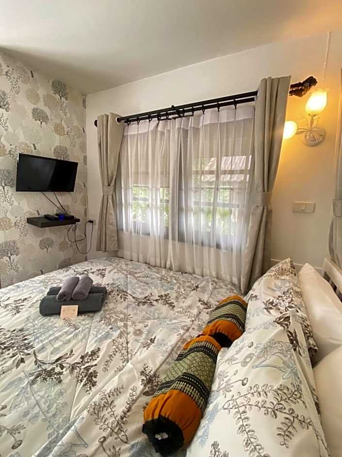 Chomklong Experience