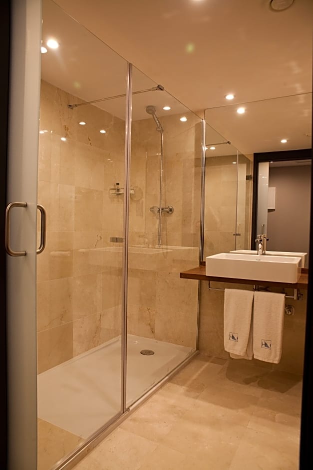 May Ramblas Hotel