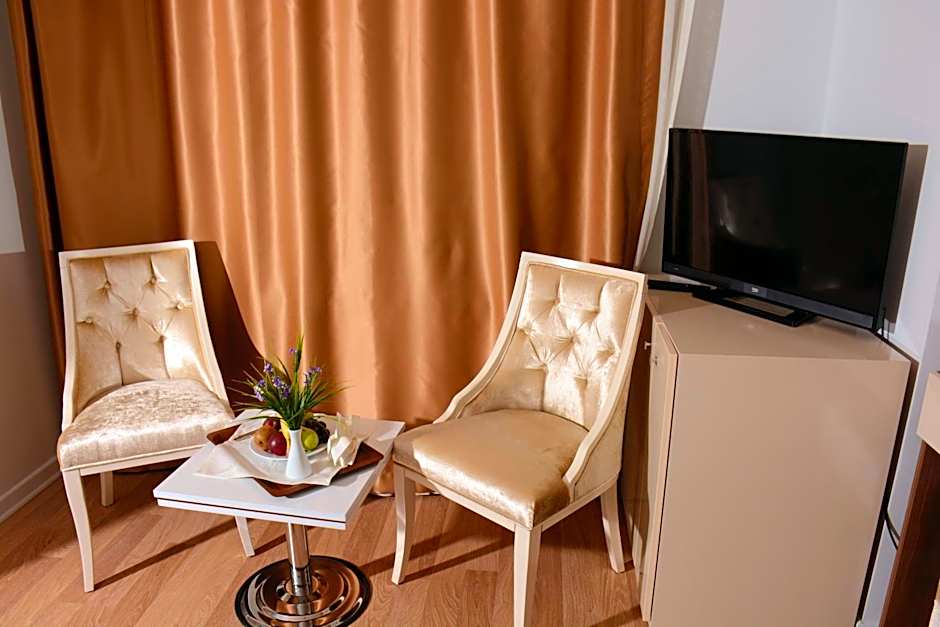 Safran City Hotel&SPA Cafe&Bar