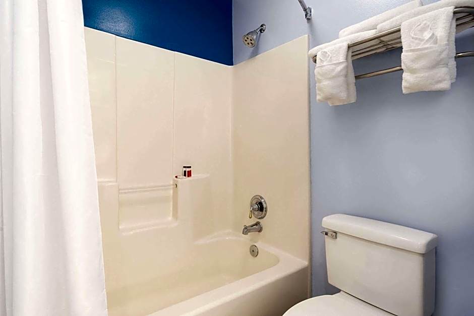 Baymont by Wyndham Henderson Oxford