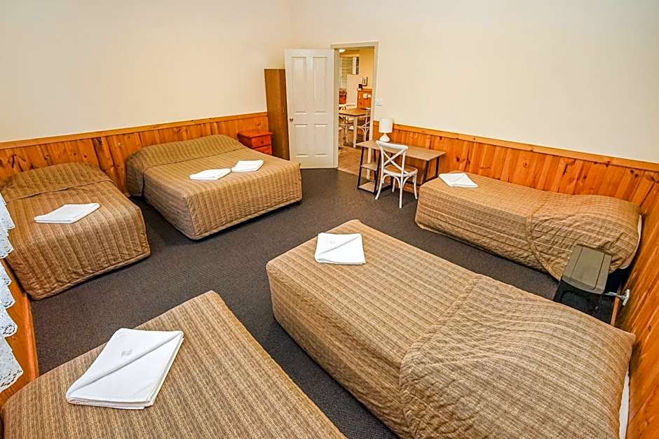 Black Gold Motel