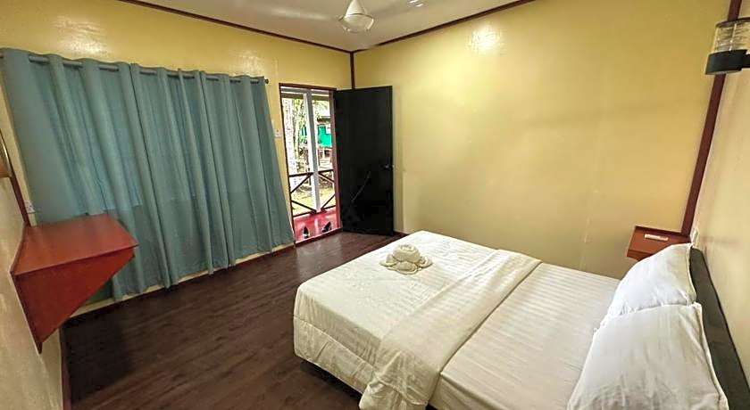 Sukau Greenview Bed and Breakfast