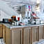 Super 8 by Wyndham Bloomfield
