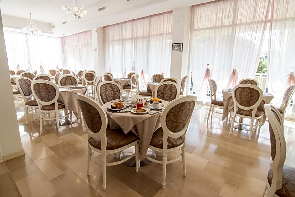 HOTEL ADRIA BEACH