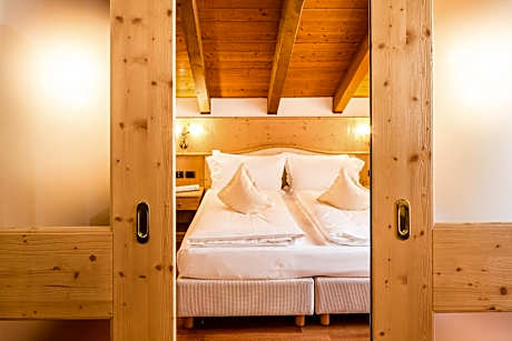 Junior Suite with Balcony