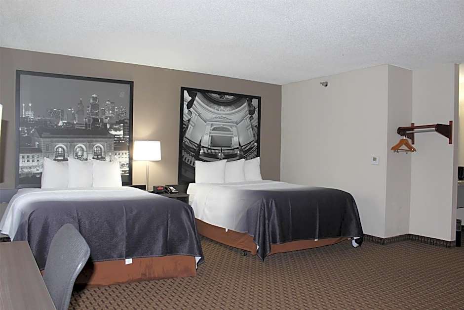 Super 8 by Wyndham Gardner