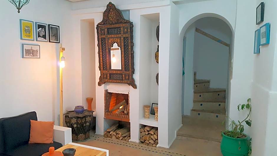 Art Riad Au Bord De La Mer