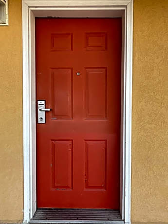 Queen Room with Two Queen Beds - Smoking