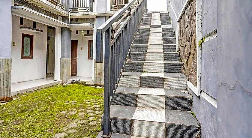 OYO 92086 Fun Guesthouse Syariah