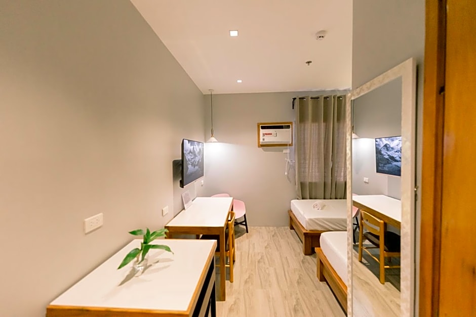 Madonna Hometel and Suites New Pandan