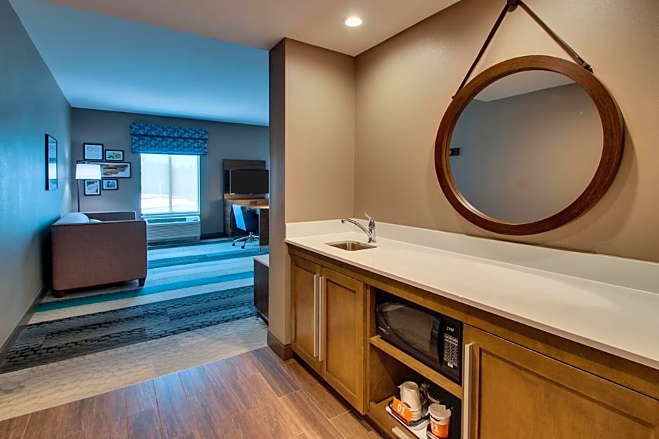 Hampton Inn & Suites By Hilton Southport