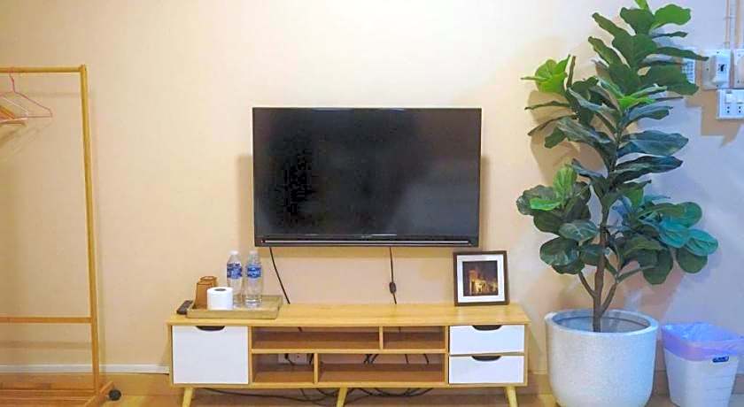 THE GOOSE HOUSE UBON