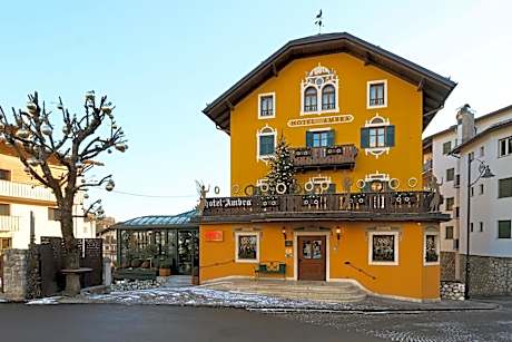 Ambra Cortina Luxury&Fashion Hotel