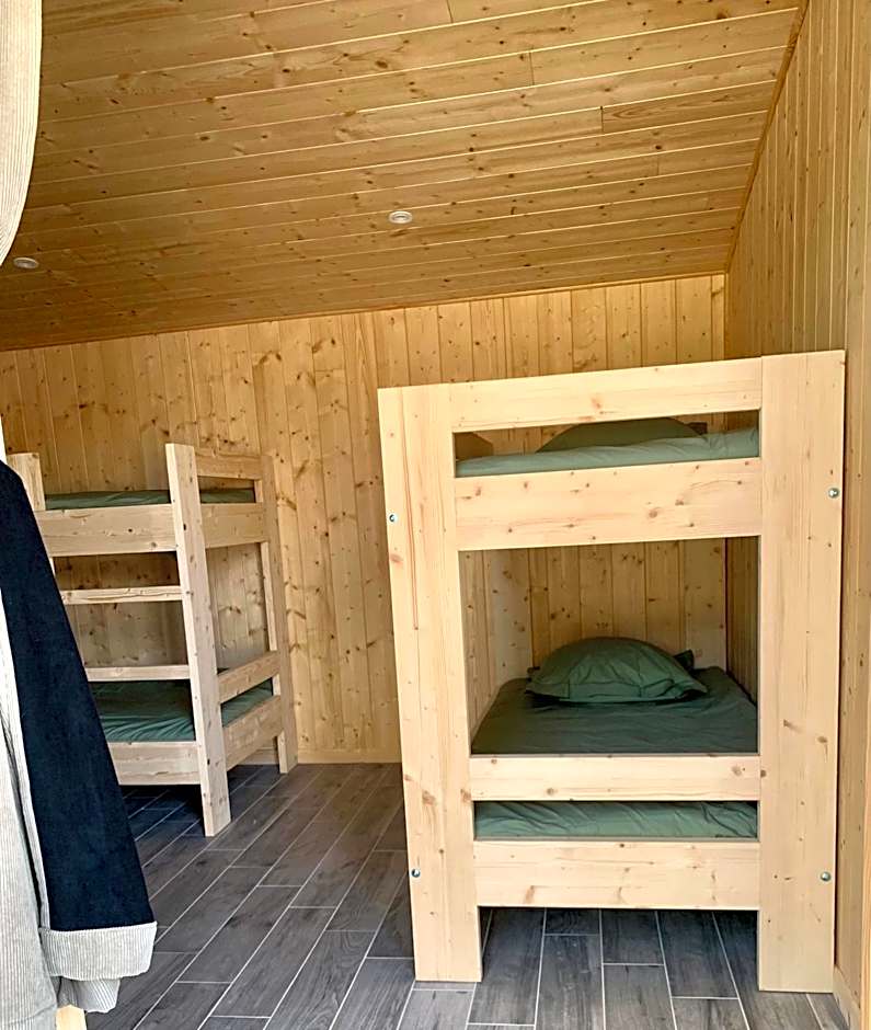 La Petite Auberge Insolite