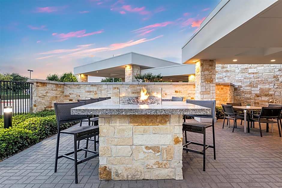 Home2 Suites By Hilton Dallas Addison
