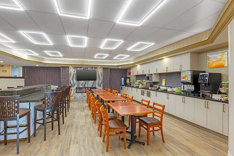 Quality Inn & Suites Brampton