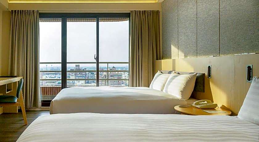 Metro Hotel