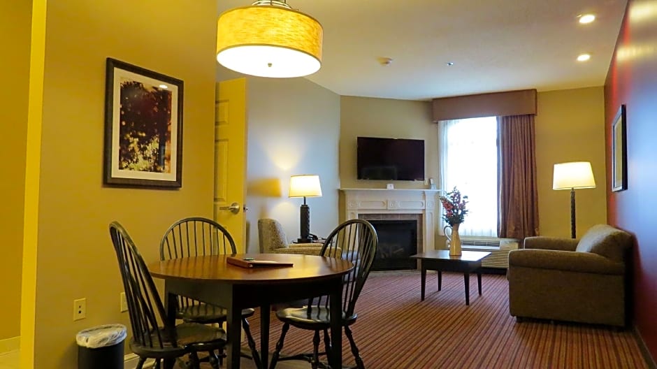 Best Western Plus Dutch Haus Inn and Suites