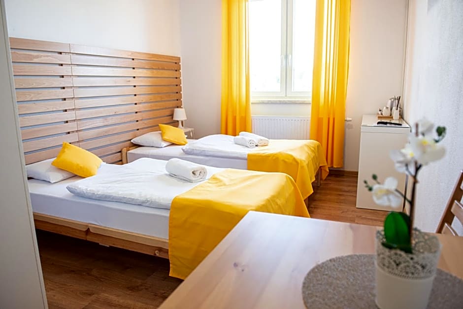 Dom Gościnny Pod Akacjami