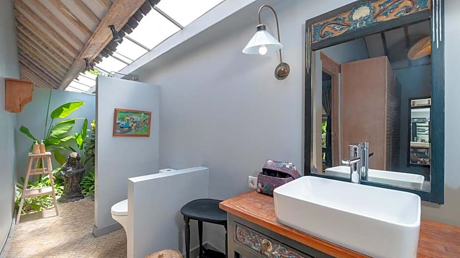 Villa Koyama by Villa Finder