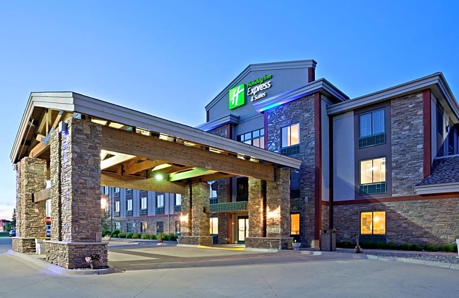 Holiday Inn Express Hotel & Suites Brainerd-Baxter