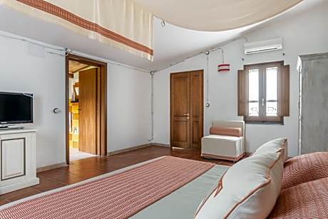 Deluxe Room with Garden View