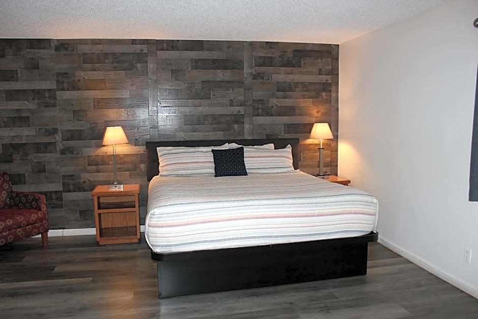 Cedarwood Inn of Ashland