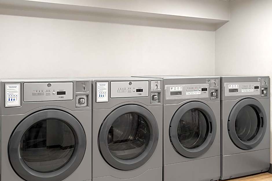 Holiday Inn Express Denver Central - North