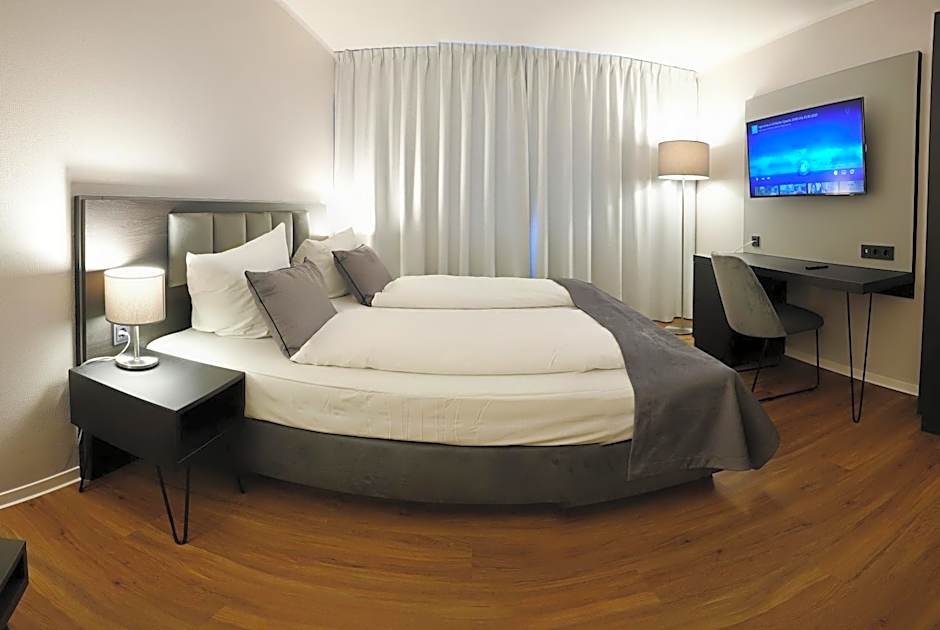 Hotel B99
