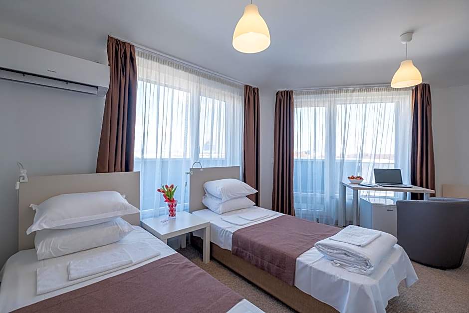 Blue Label Apart House