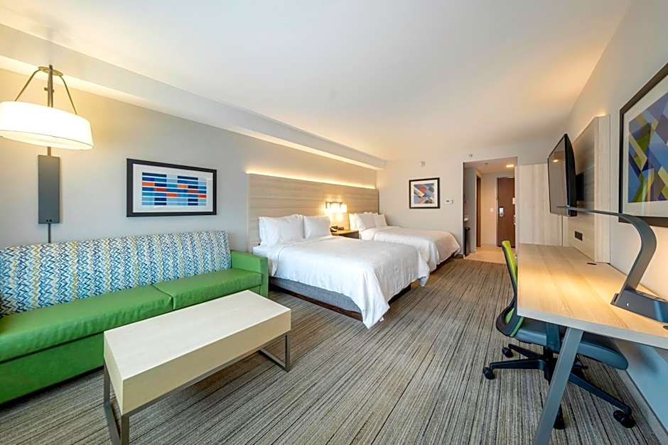 Holiday Inn Express and Suites Staunton By IHG