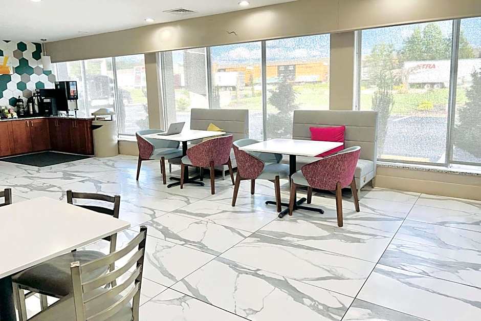 Quality Inn & Suites McDonough South I-75