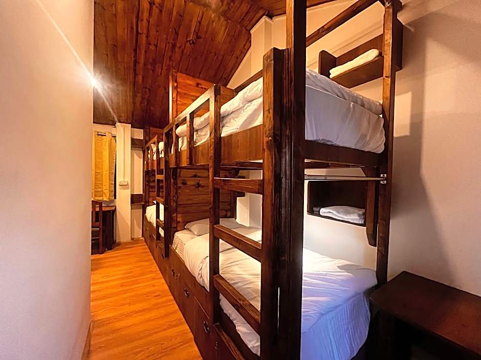 Tourist Hotel
