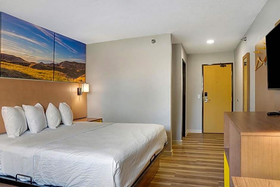 Days Inn by Wyndham Omaha NE
