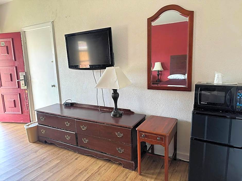 Travel Inn By OYO Danville US-29