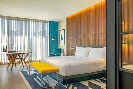 Classic, Guest room, 1 King, City view