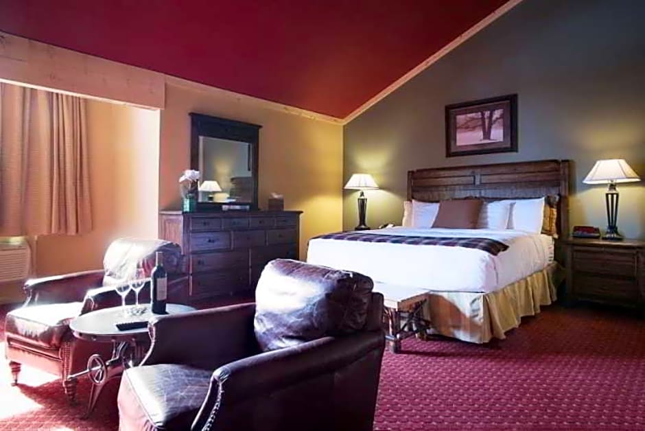 Photo 1 of 4 of Standard Suite