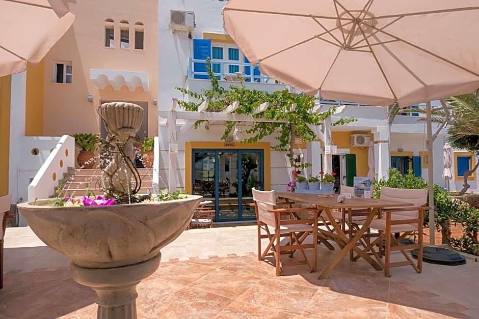 Pyrgos Beach Hotel Apartments