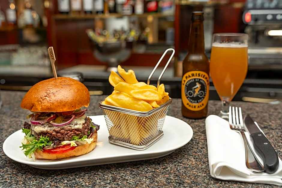 Evergreen Laurel Hotel