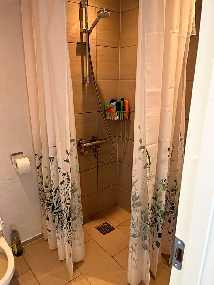 Billund mini hostel room 10 - Tæt på LEGOLAND og LEGO House