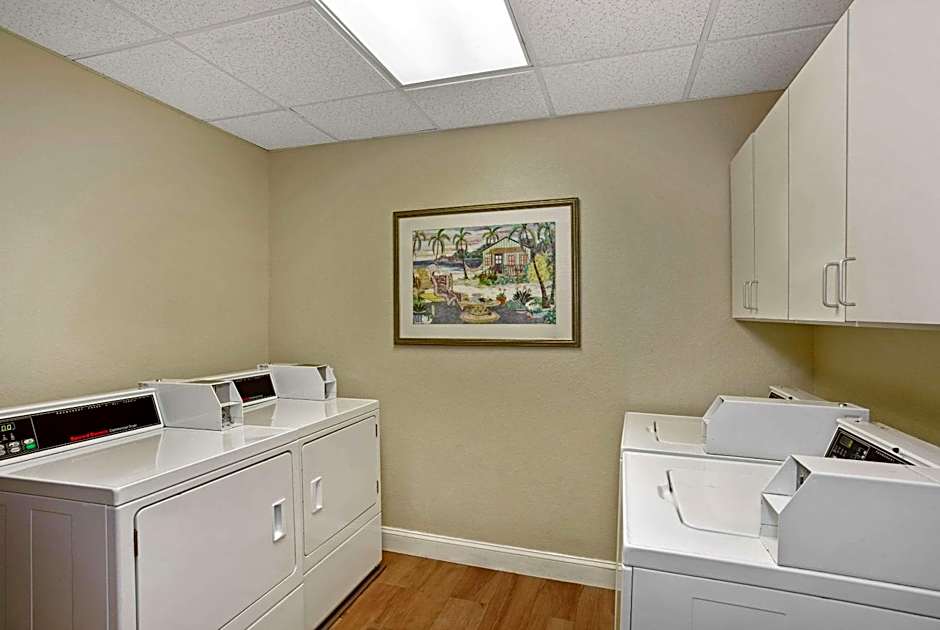 Comfort Inn & Suites Sarasota I75