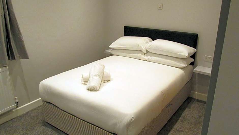 Rooms at The Ritz Complex